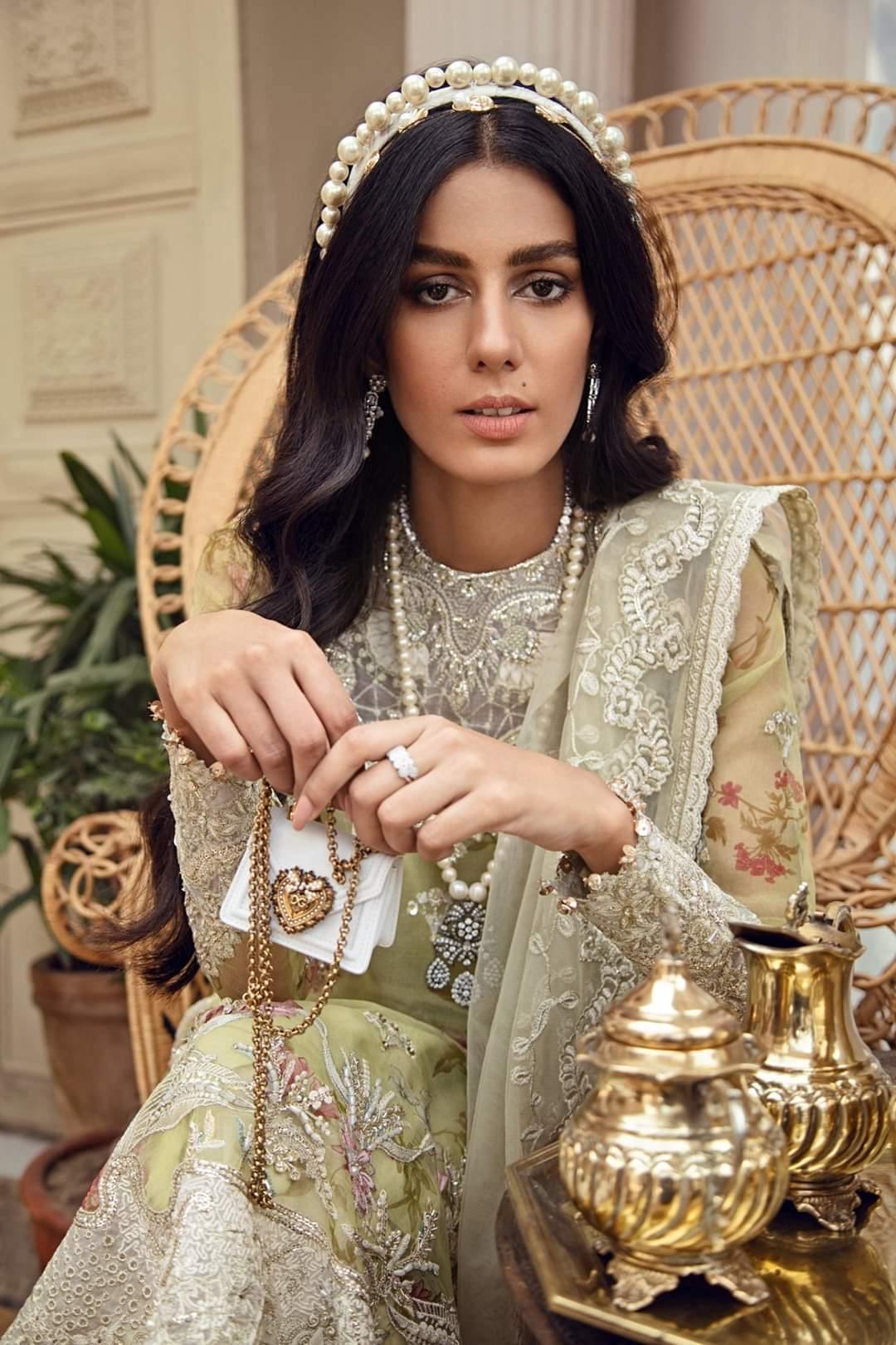 img_suffuse_freesia_luxury_wedding_edition_awwal_boutique