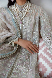 img_suffuse_by_sana_yasir_freesia_2022_wedding_edition_awwal_boutique