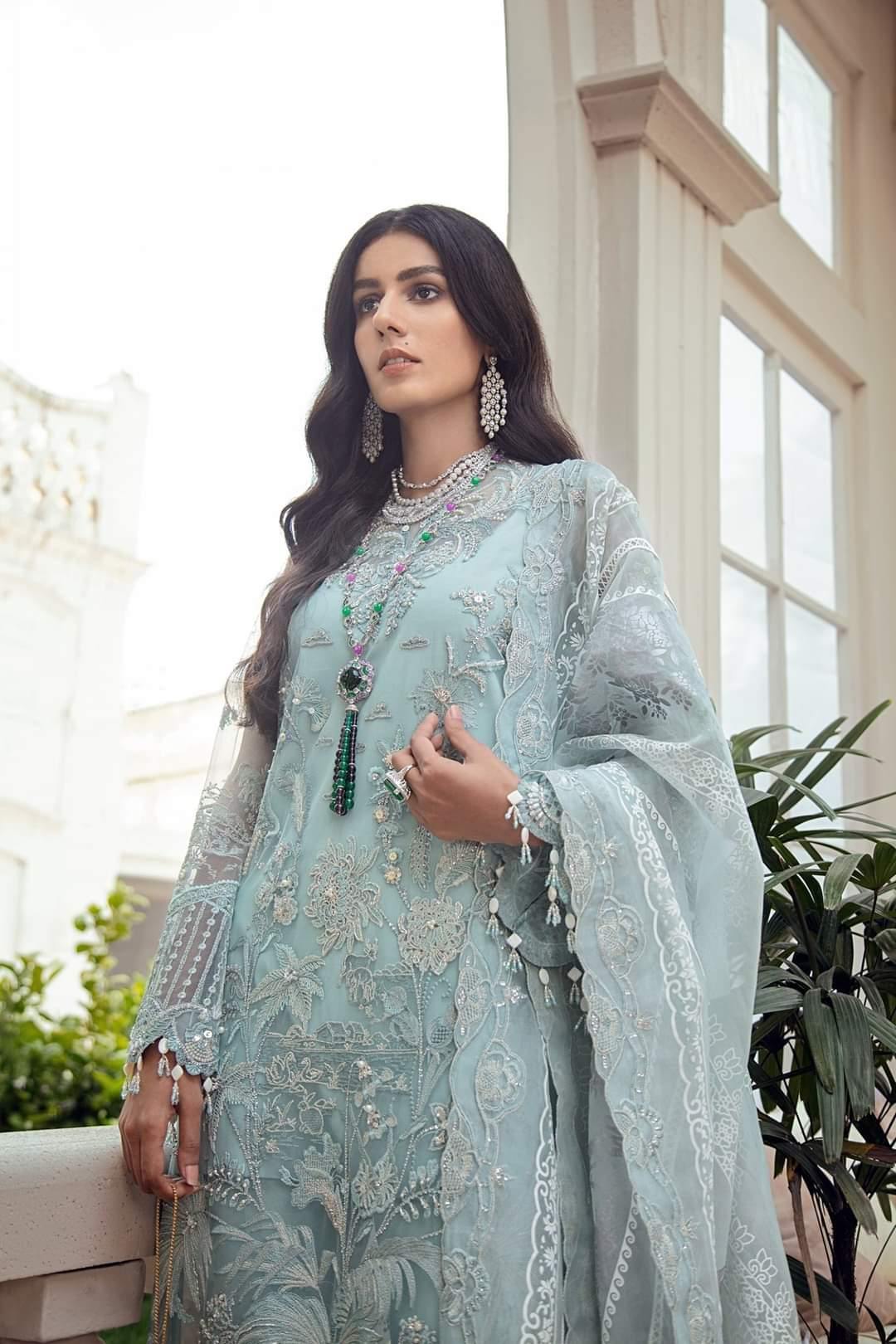 img_suffuse_freesia_luxury_wedding_edition_awwal_boutique