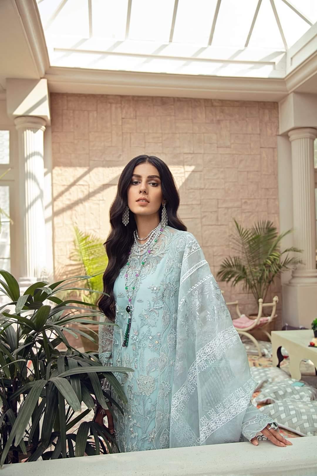 img_suffuse_freesia_luxury_wedding_edition_awwal_boutique