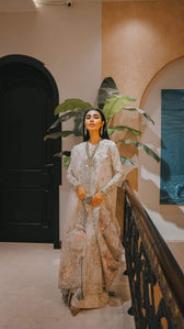 img_suffuse_freesia_luxury_wedding_edition_awwal_boutique