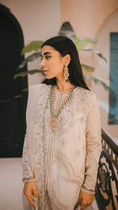 img_suffuse_freesia_luxury_wedding_edition_awwal_boutique