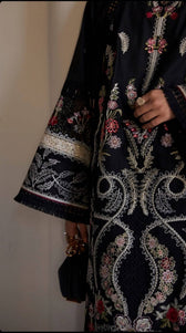 img_suffuse_lawn_collection_22_awwal_boutique