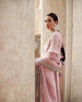 img_suffuse_lawn_collection_22_awwal_boutique