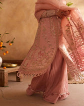 img_suffuse_lawn_collection_22_awwal_boutique
