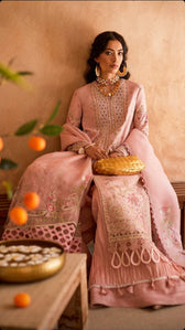 img_suffuse_lawn_collection_22_awwal_boutique