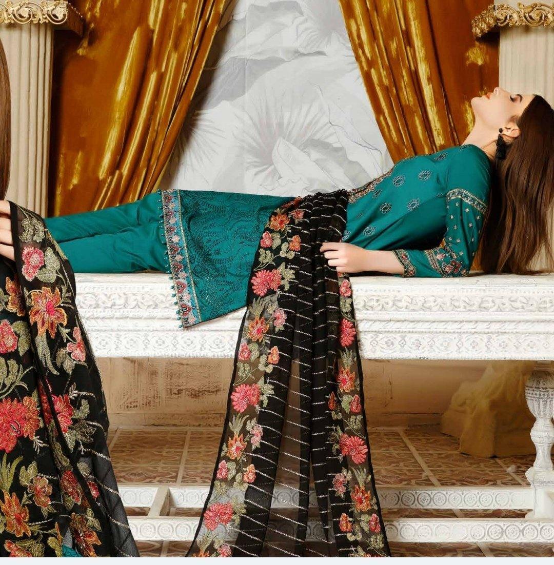 img_tawakkal_Destiny_chikankari_linen_collection_awwal_boutique