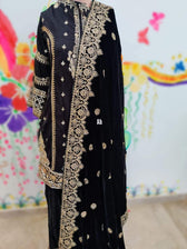 img_velvet_embroidered_shawl_collection_awwal_boutique