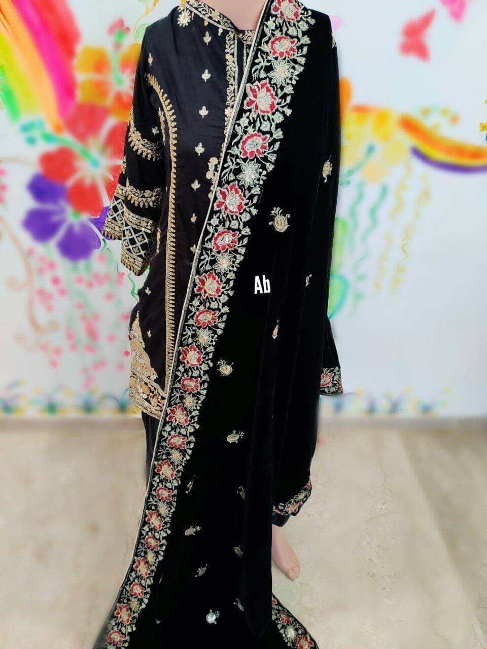 img_velvet_embroidered_shawl_collection_awwal_boutique