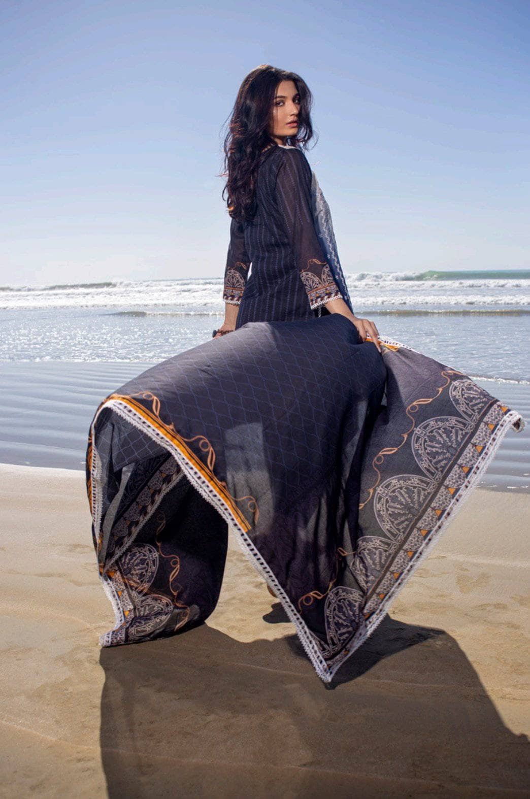 img_ravishing_embroidered_lawn_by_z_s_textiles_awwal_boutique