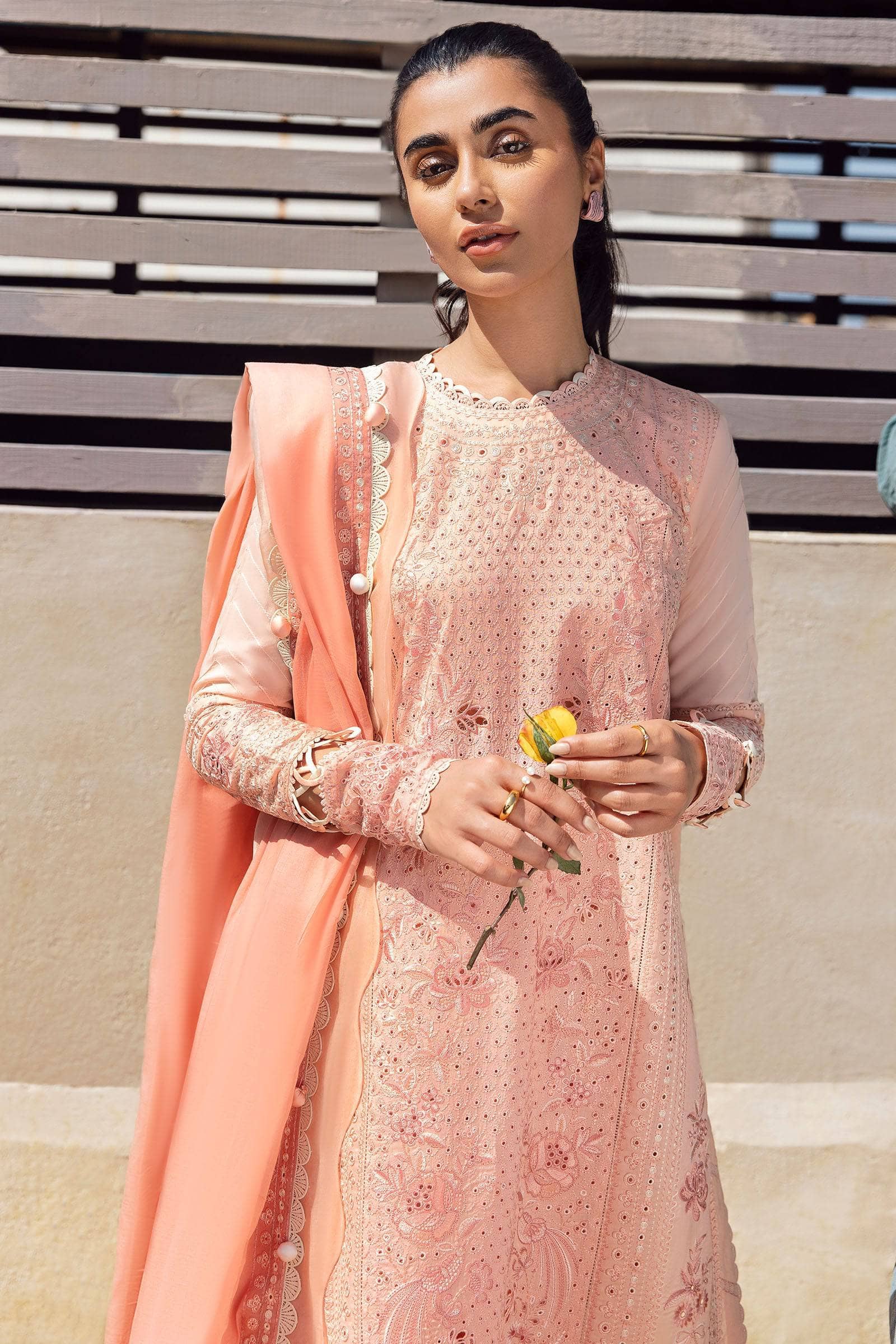 img_zaha_lawn_2023_awwal_boutique