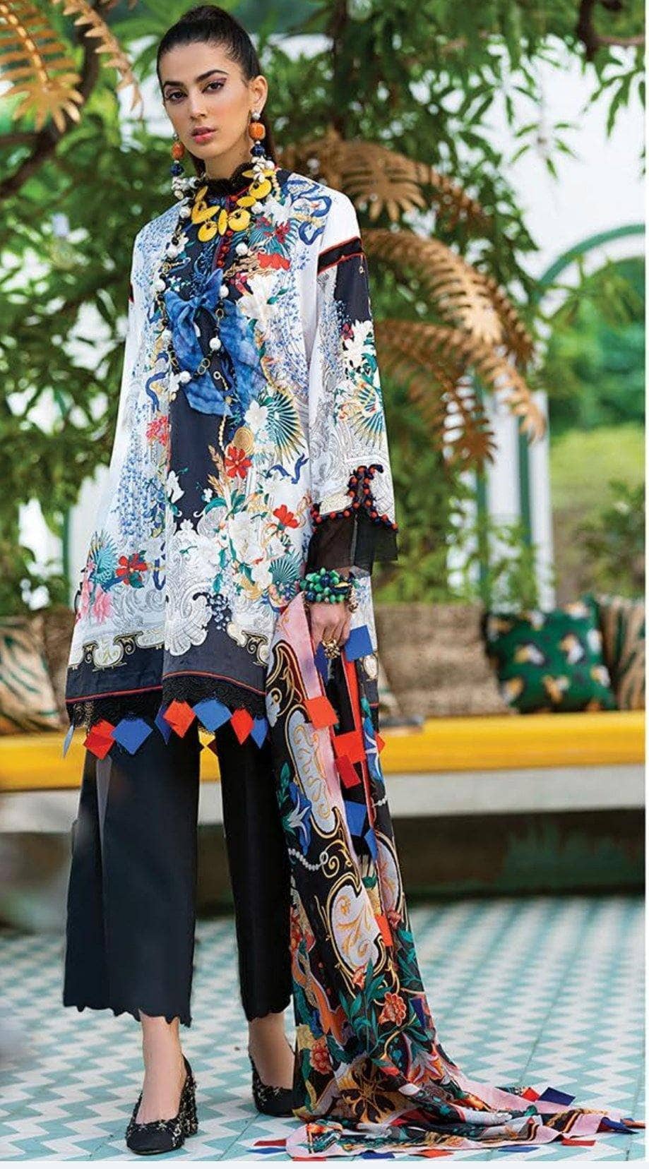 img_zaha_lawn_by_elan_awwal_boutique