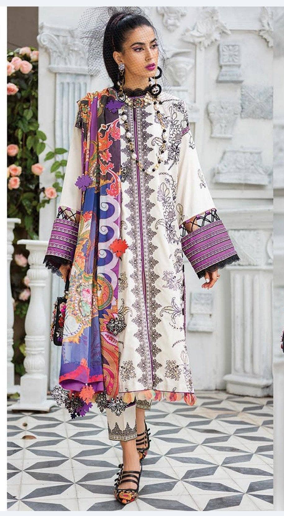 img_zaha_lawn_by_elan_awwal_boutique