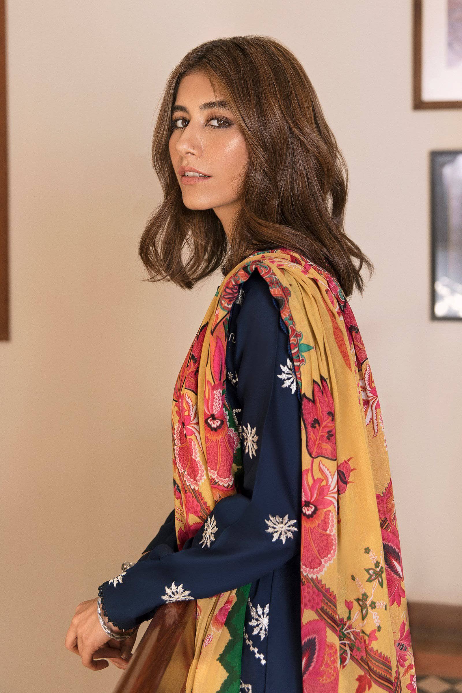 img_zaha_lawn_2021_awwal_boutique