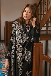 img_zaha_lawn_2021_awwal_boutique