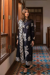 img_zaha_lawn_2021_awwal_boutique