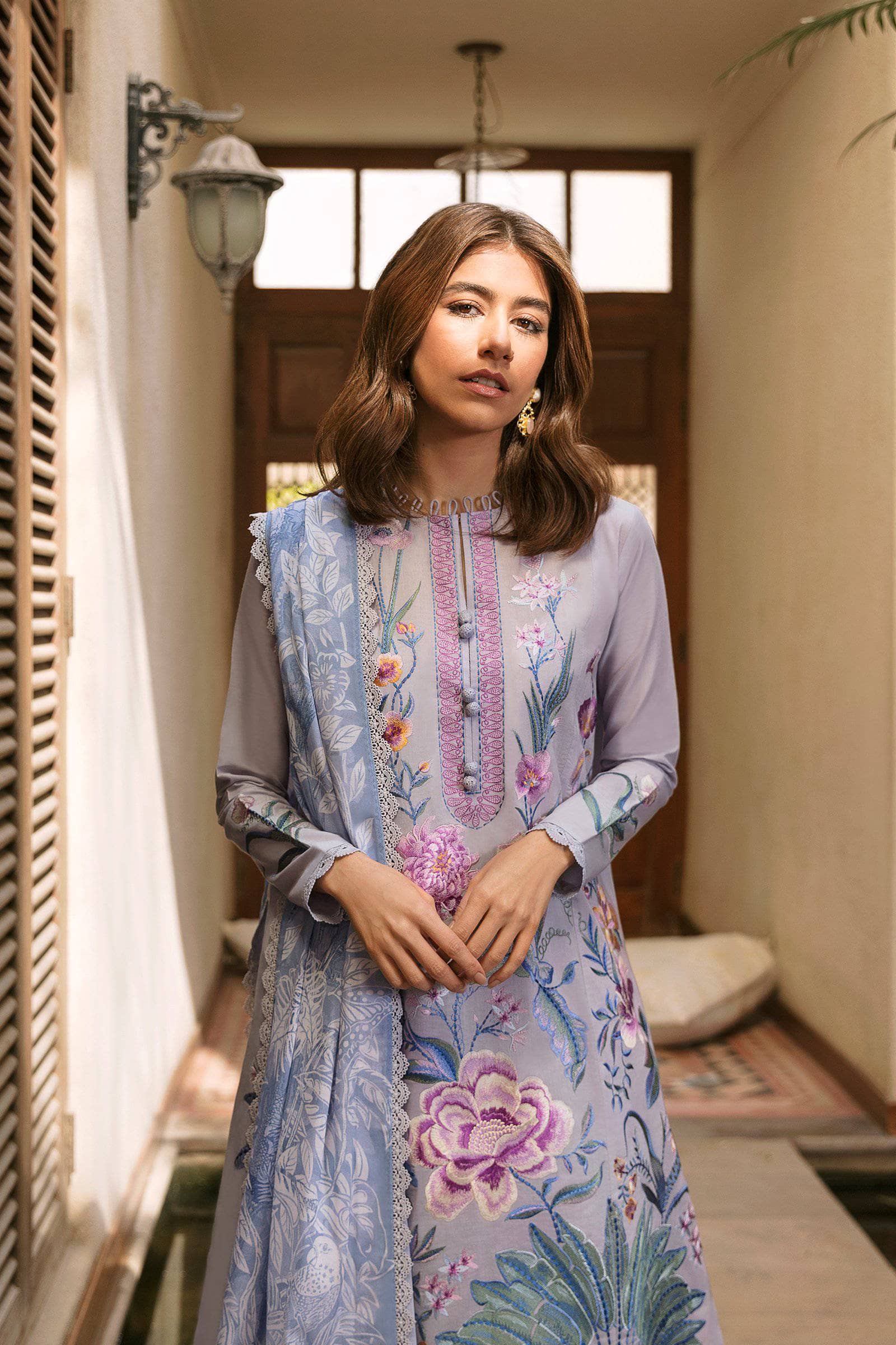 img_zaha_lawn_2021_awwal_boutique