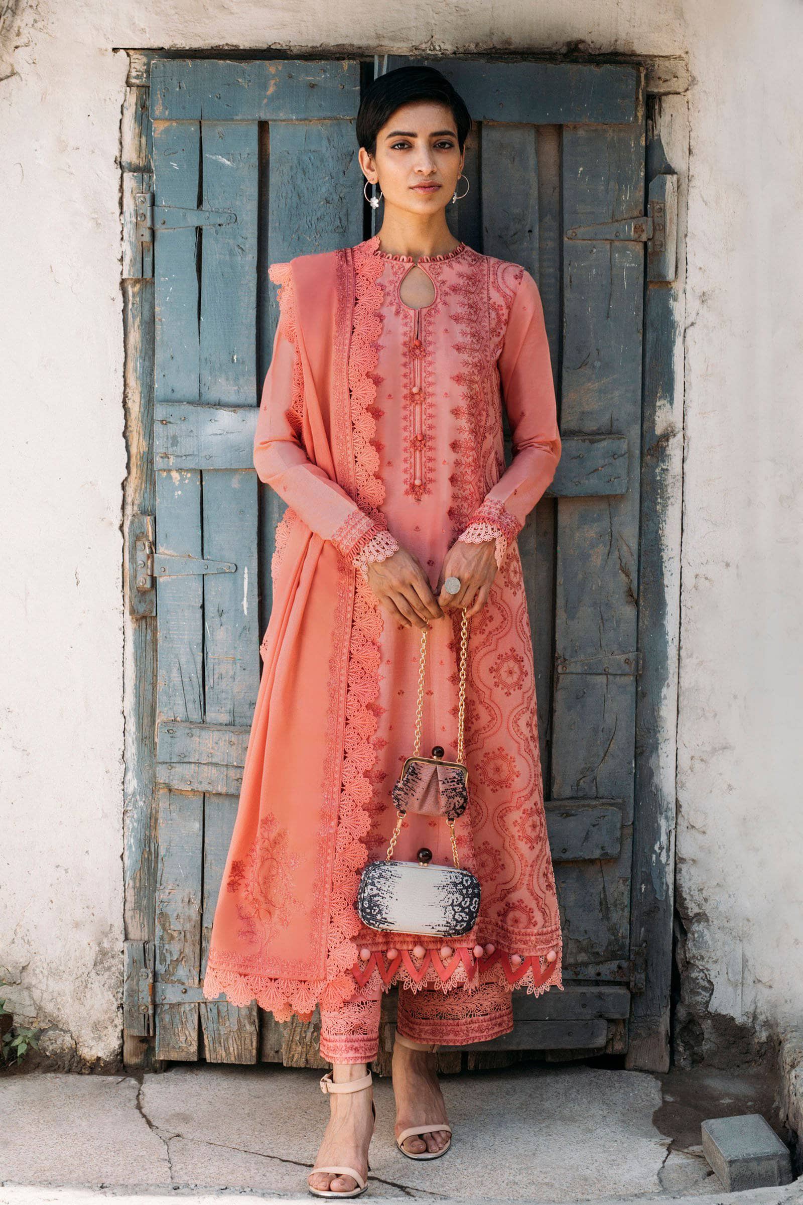 img_zaha_humrahi_winter_collection_awwal_boutique