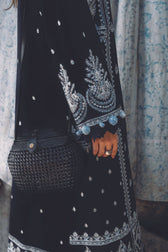 img_zaha_humrahi_winter_collection_awwal_boutique