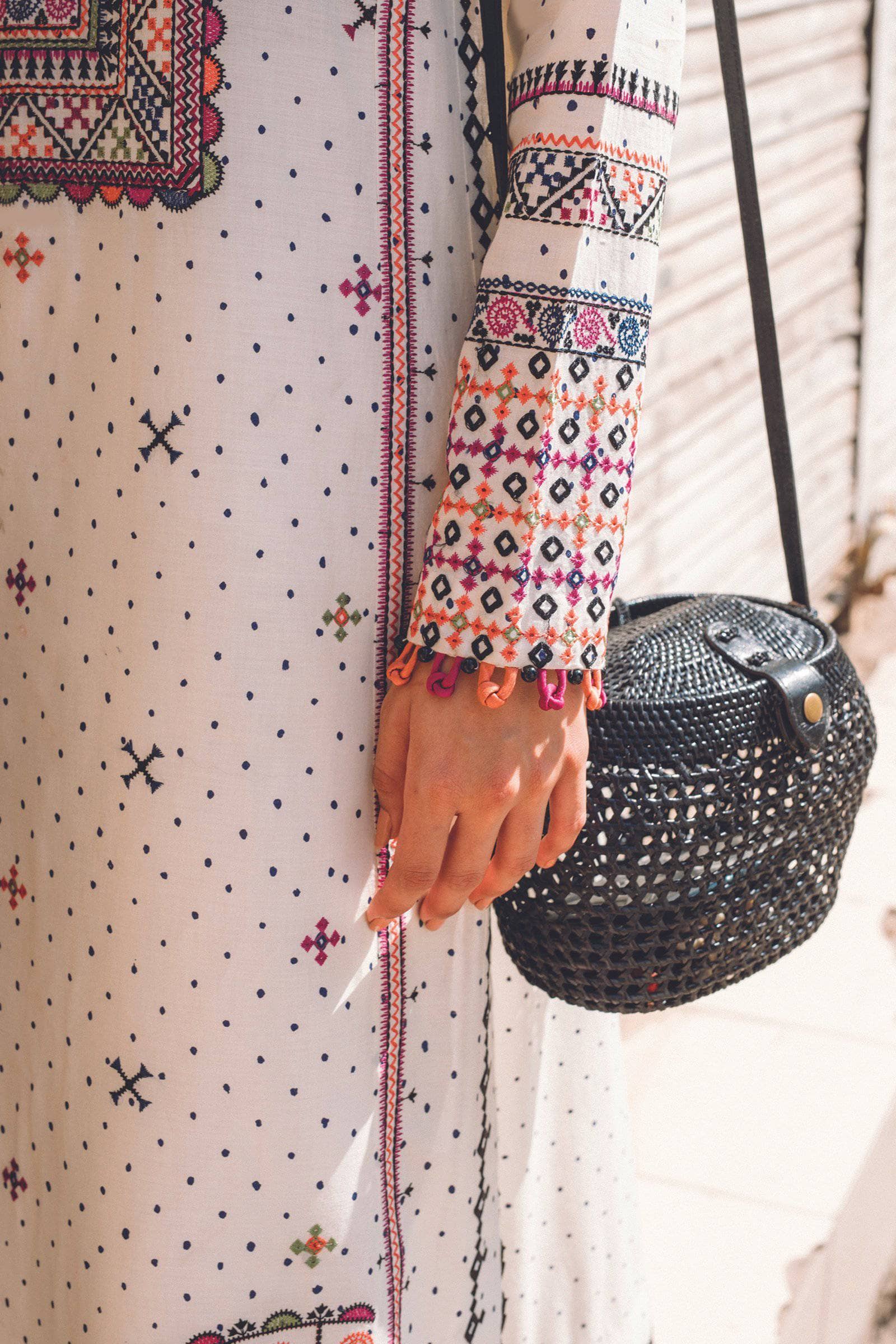 img_zaha_humrahi_winter_collection_awwal_boutique