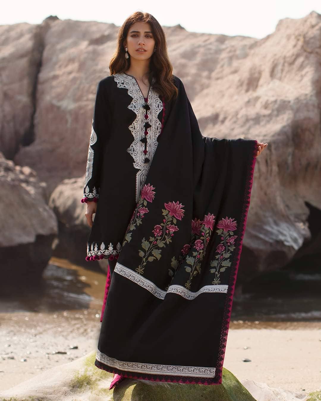 img_zaha_saleh_winter_21_awwal_boutique