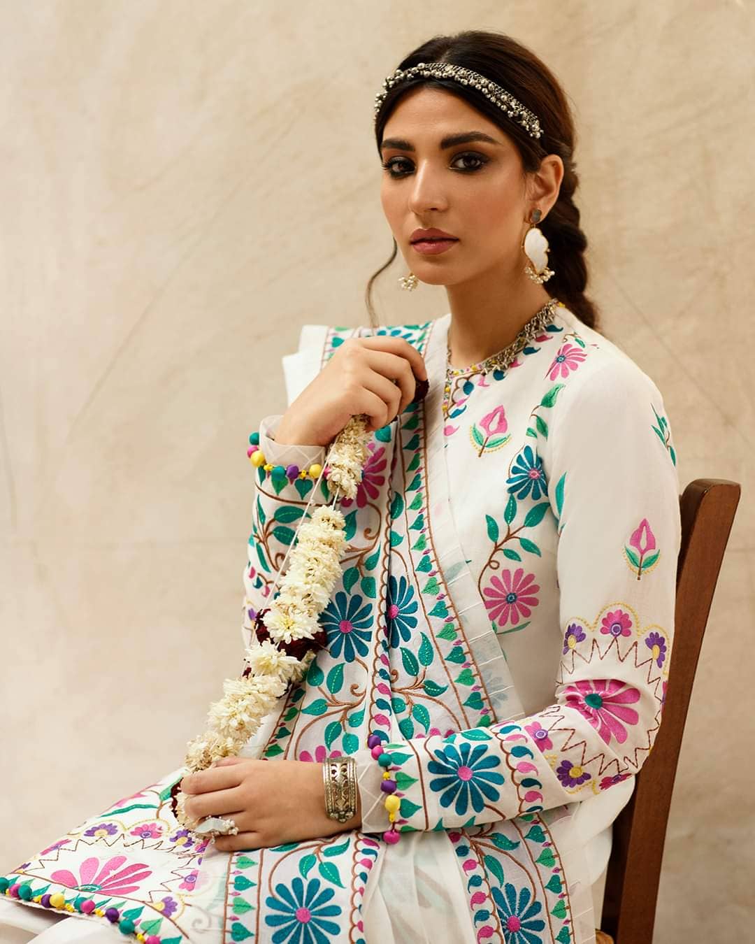img_zaha_lawn_22_awwal_boutique