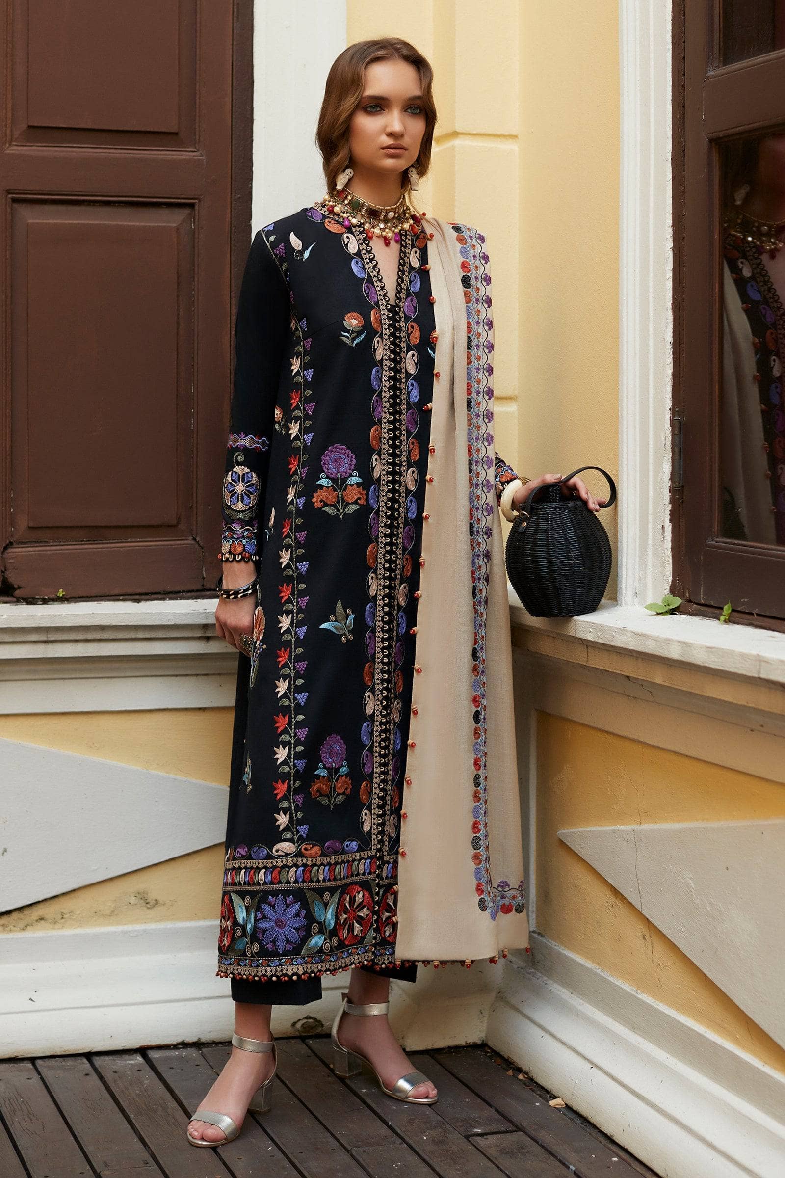 img_zaha_winter_22_awwal_boutique_awwal_boutique