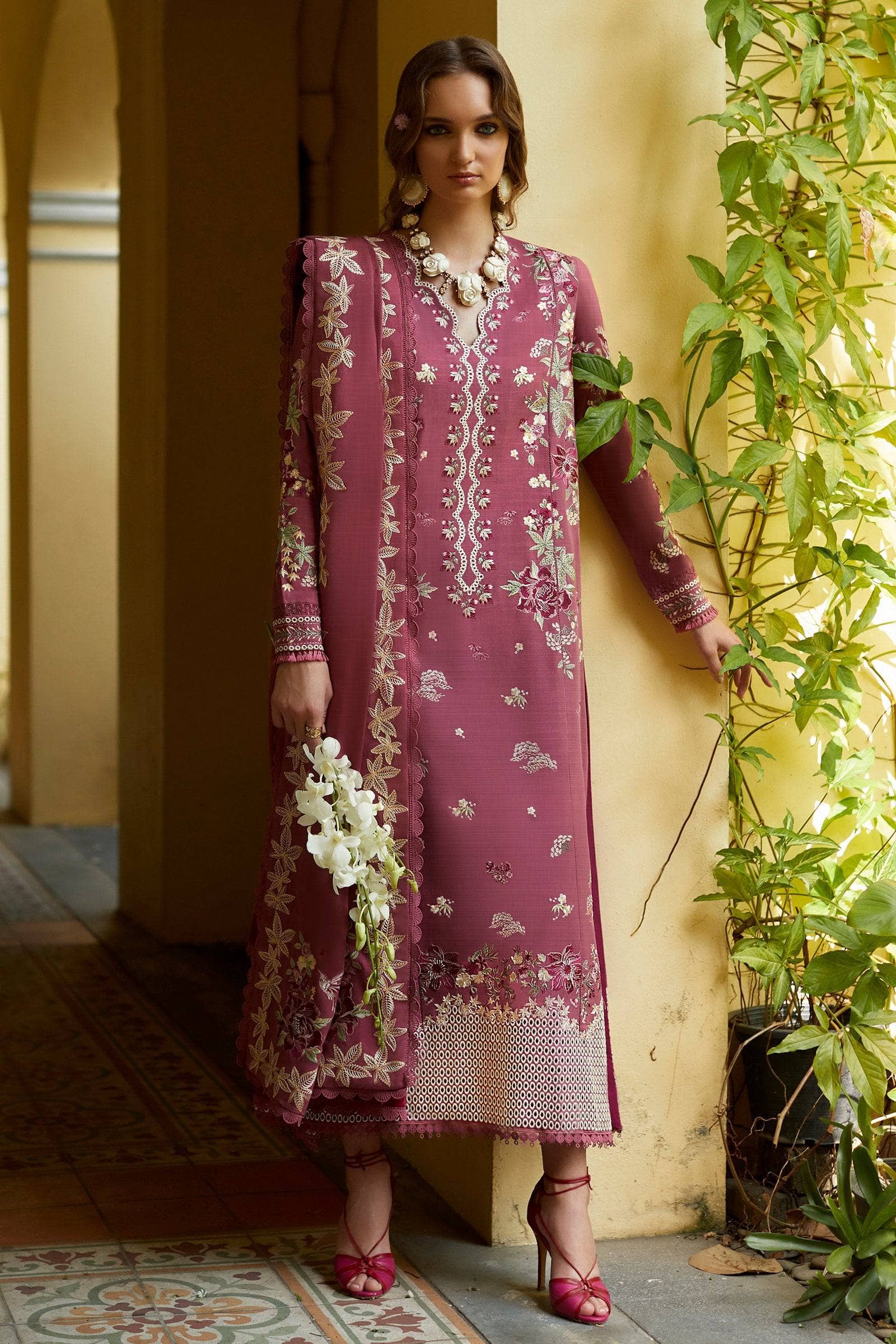img_zaha_winter_22_awwal_boutique_awwal_boutique