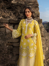 Img_zainab_chottani_awwal_boutique
