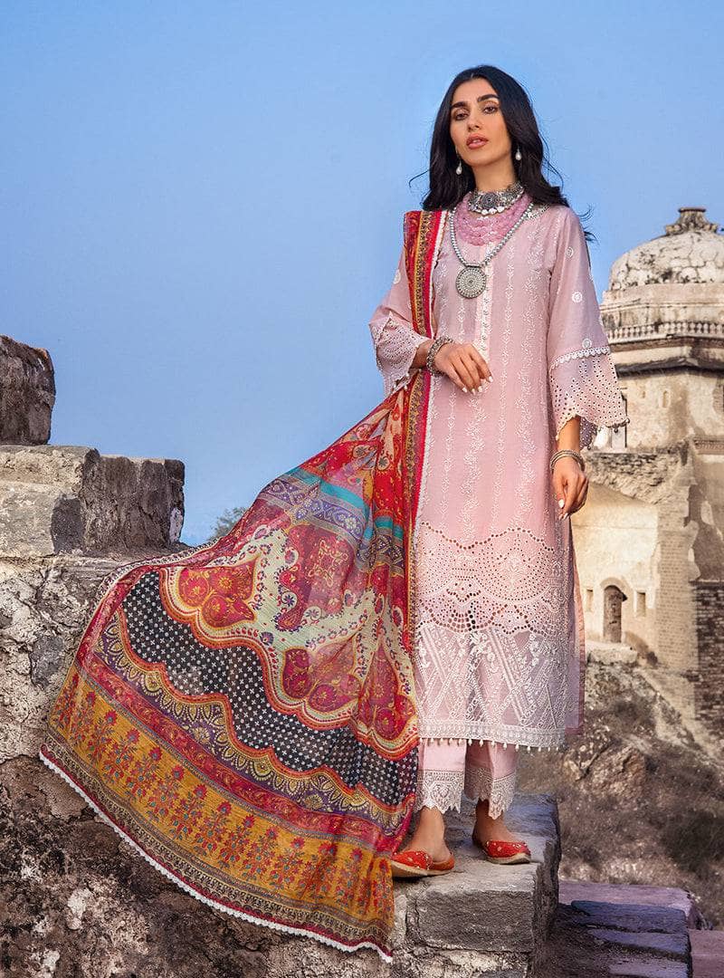 Img_zainab_chottani_awwal_boutique