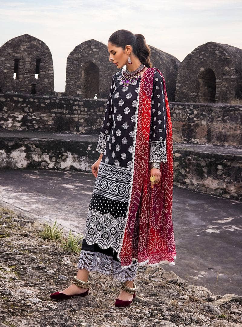 Img_zainab_chottani_awwal_boutique