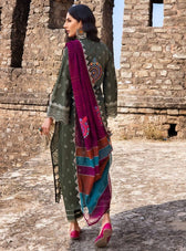 Img_zainab_chottani_awwal_boutique