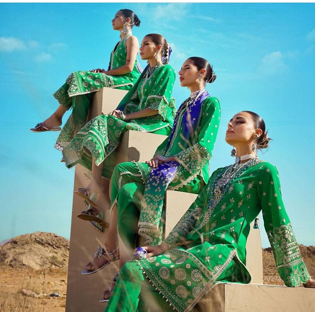 img_zainab_chottani_lawn_23_awwal_boutique