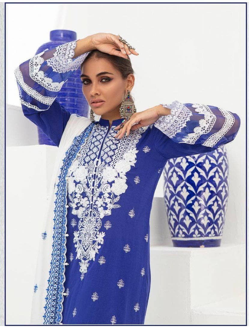 img_zainab_chottani_tahra_eid_lawn_2021_awwal_boutique