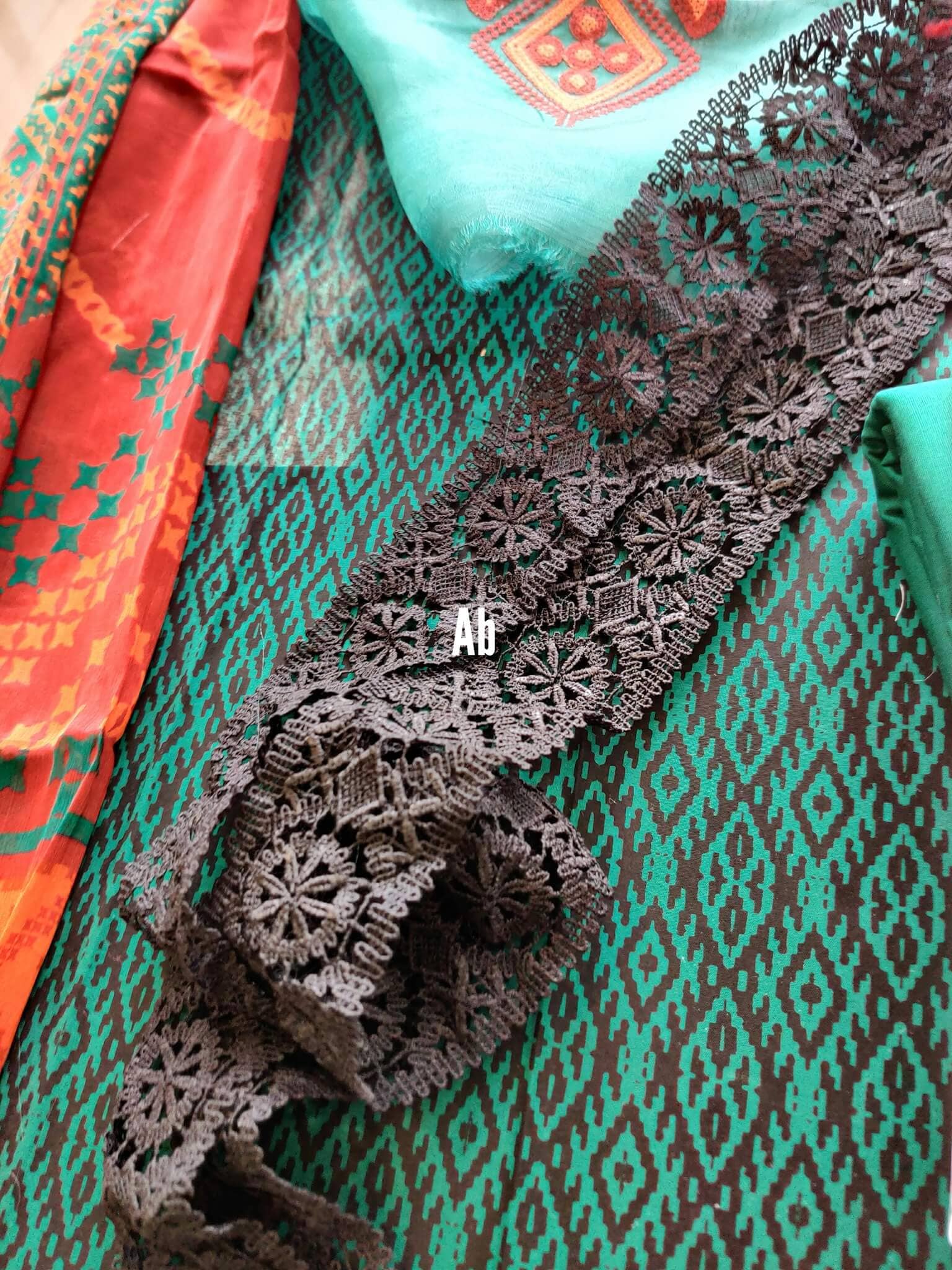 img_open_pic_zainab_chottani_lawn_2021_awwal_boutique