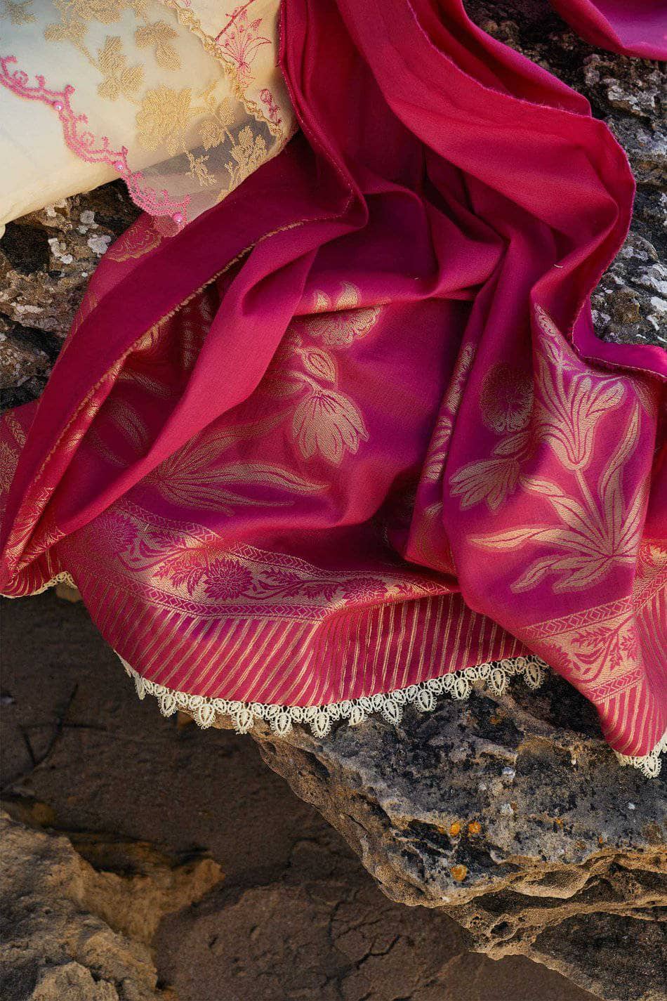 img_coco_lawn_by_zara_shahjahan_2021_awwal_boutique_10B