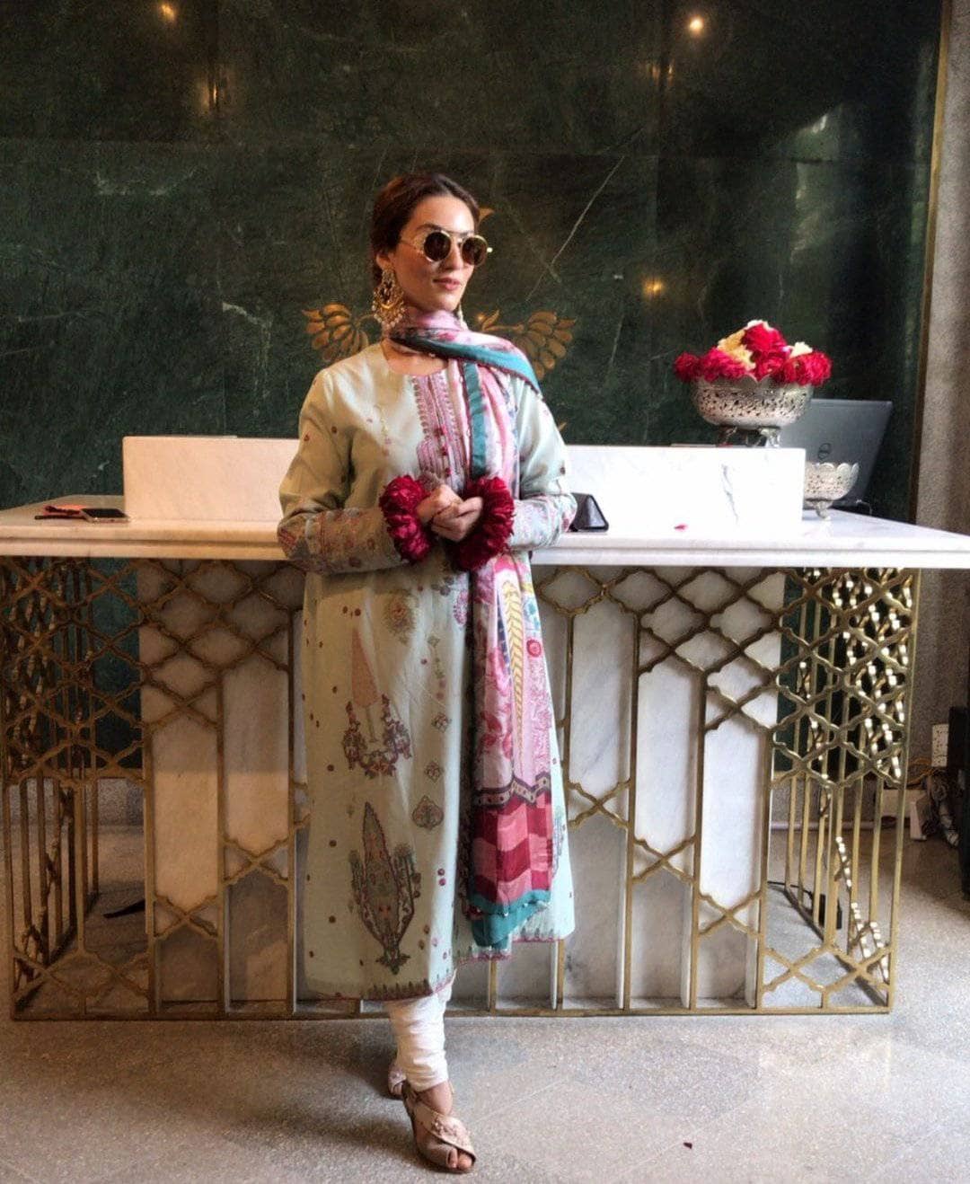 img_spotted_in_zara_shahjahan_lawn_2021_awwal_boutique