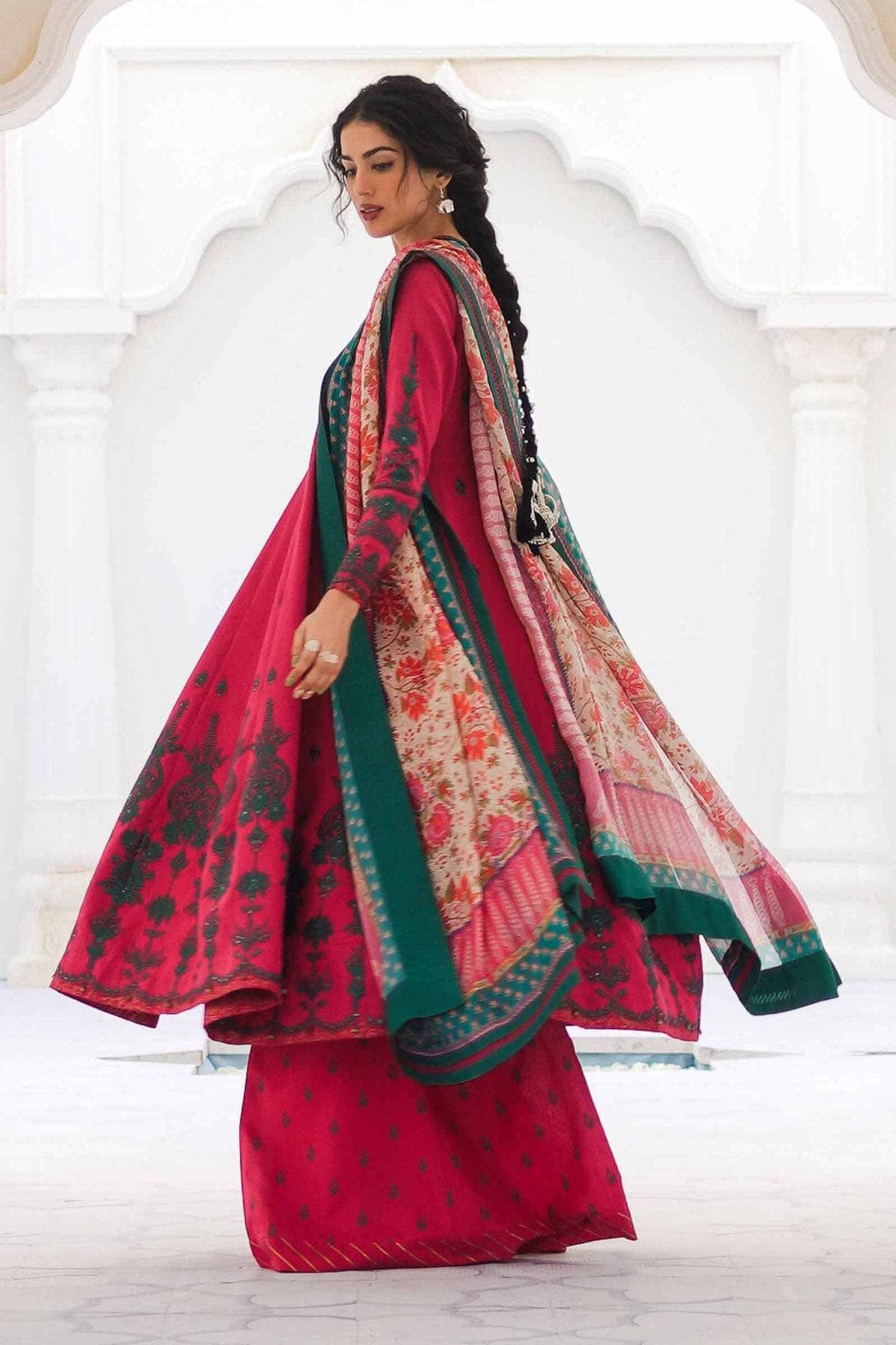 Img_zara_shahjahan_lawn_23_awwal_boutique
