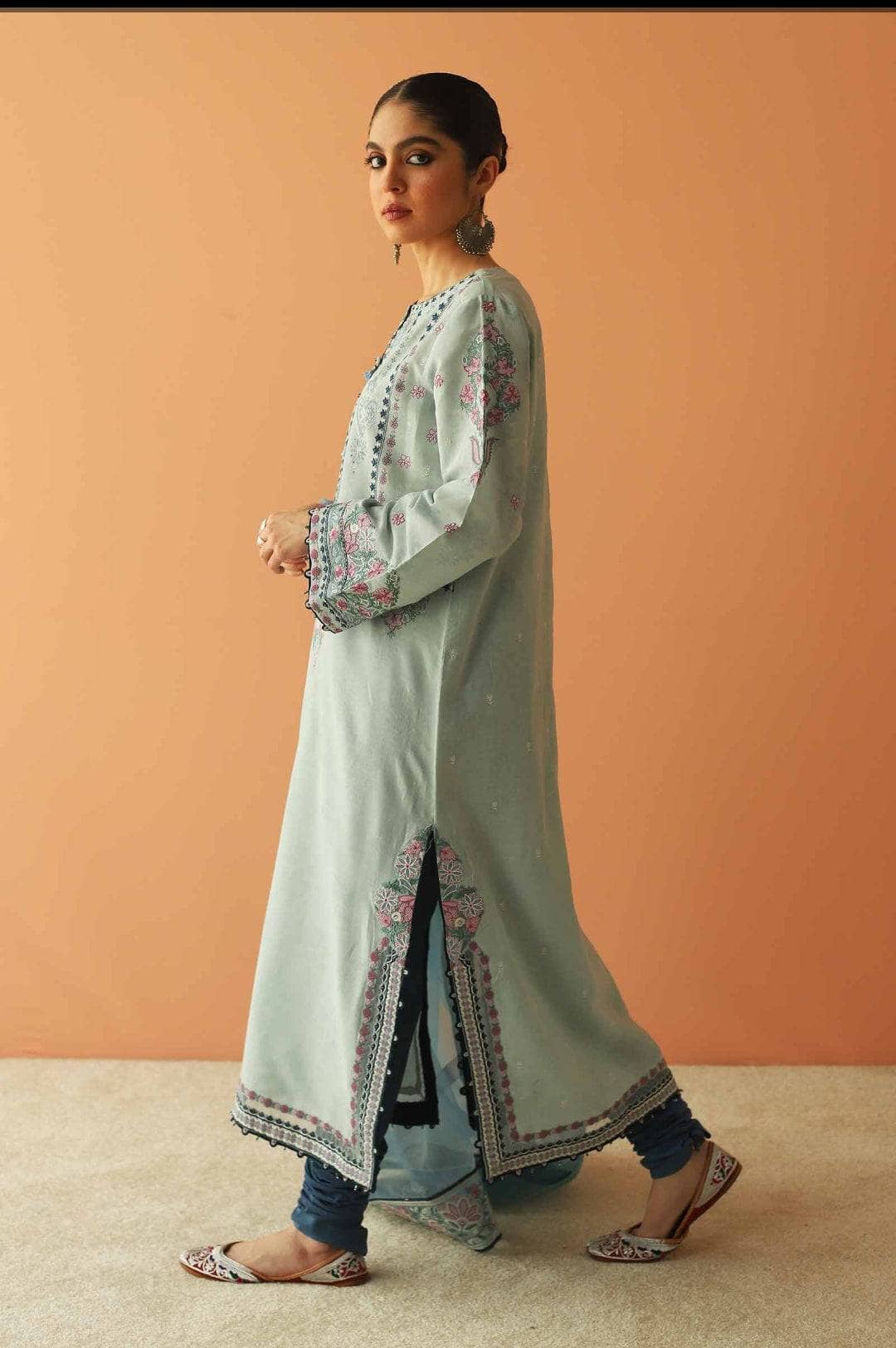 img_zara_shahjahan_lawn_23_awwal_boutique