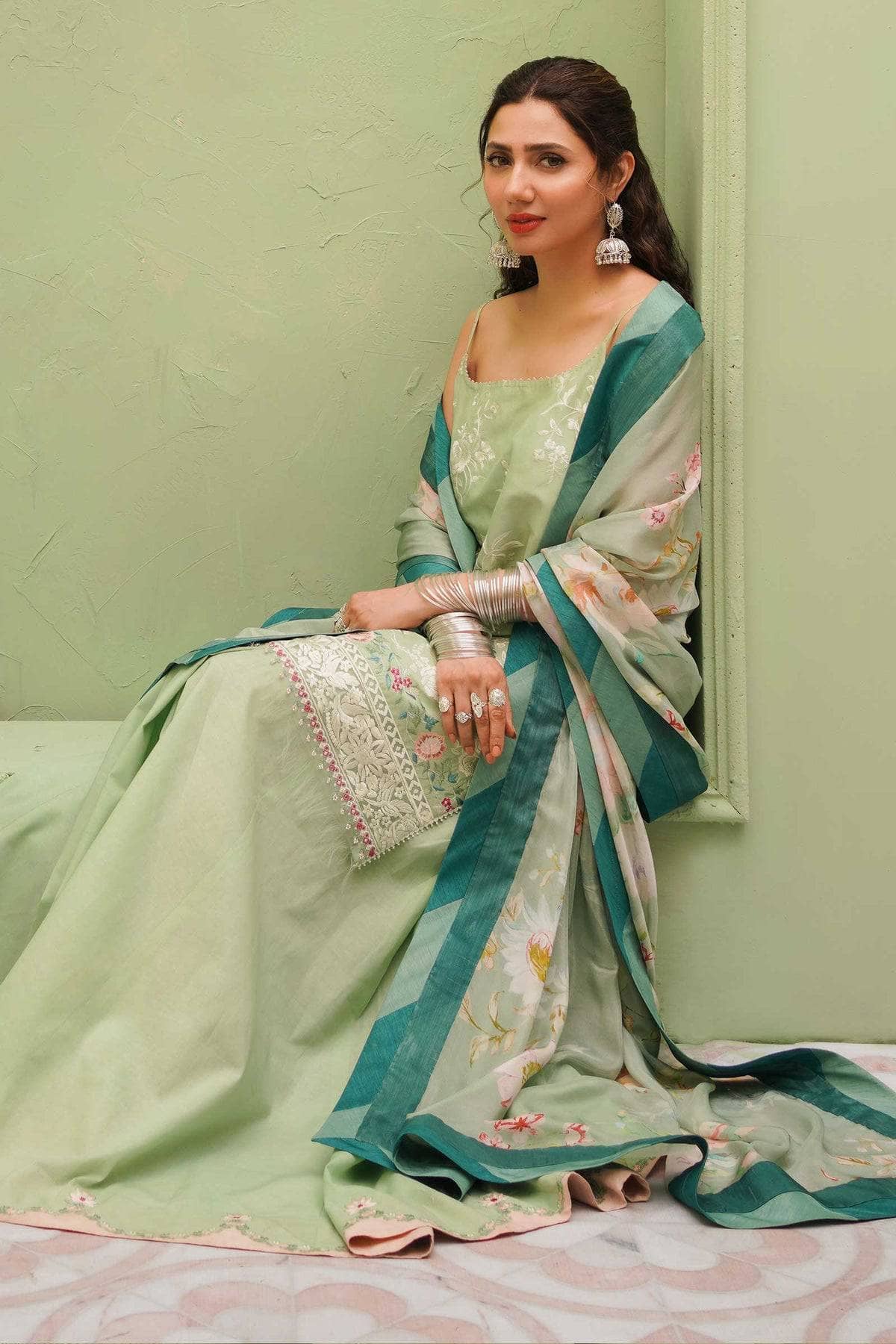 img_zara_shahjahan_lawn_23_awwal_boutique