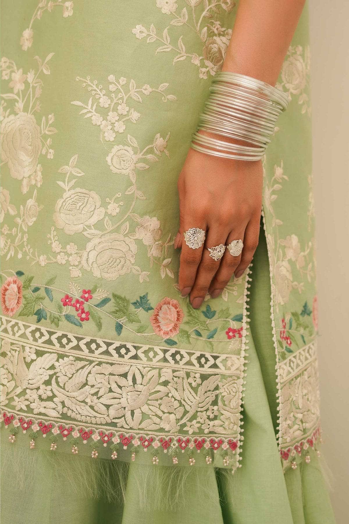 img_zara_shahjahan_lawn_23_awwal_boutique