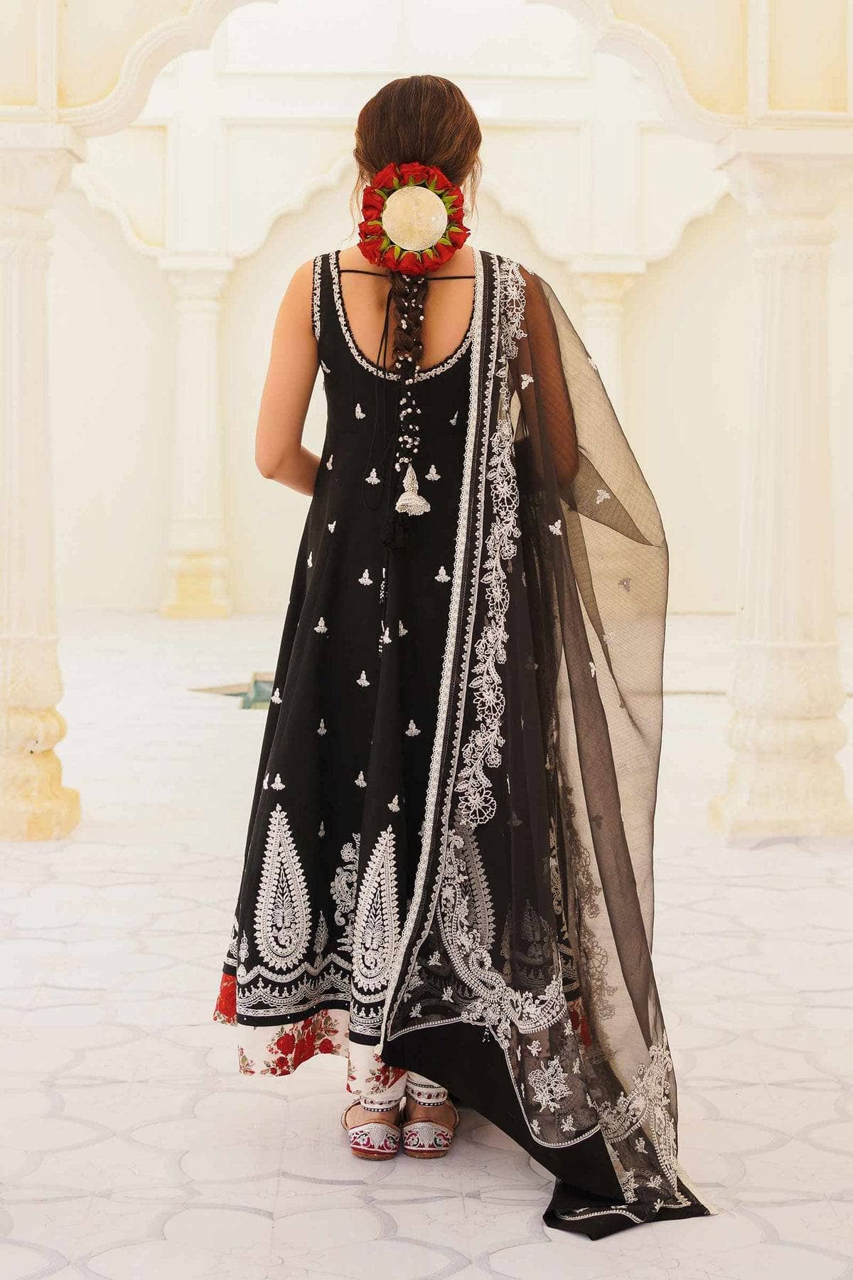 Img_zara_shahjahan_lawn_23_awwal_boutique