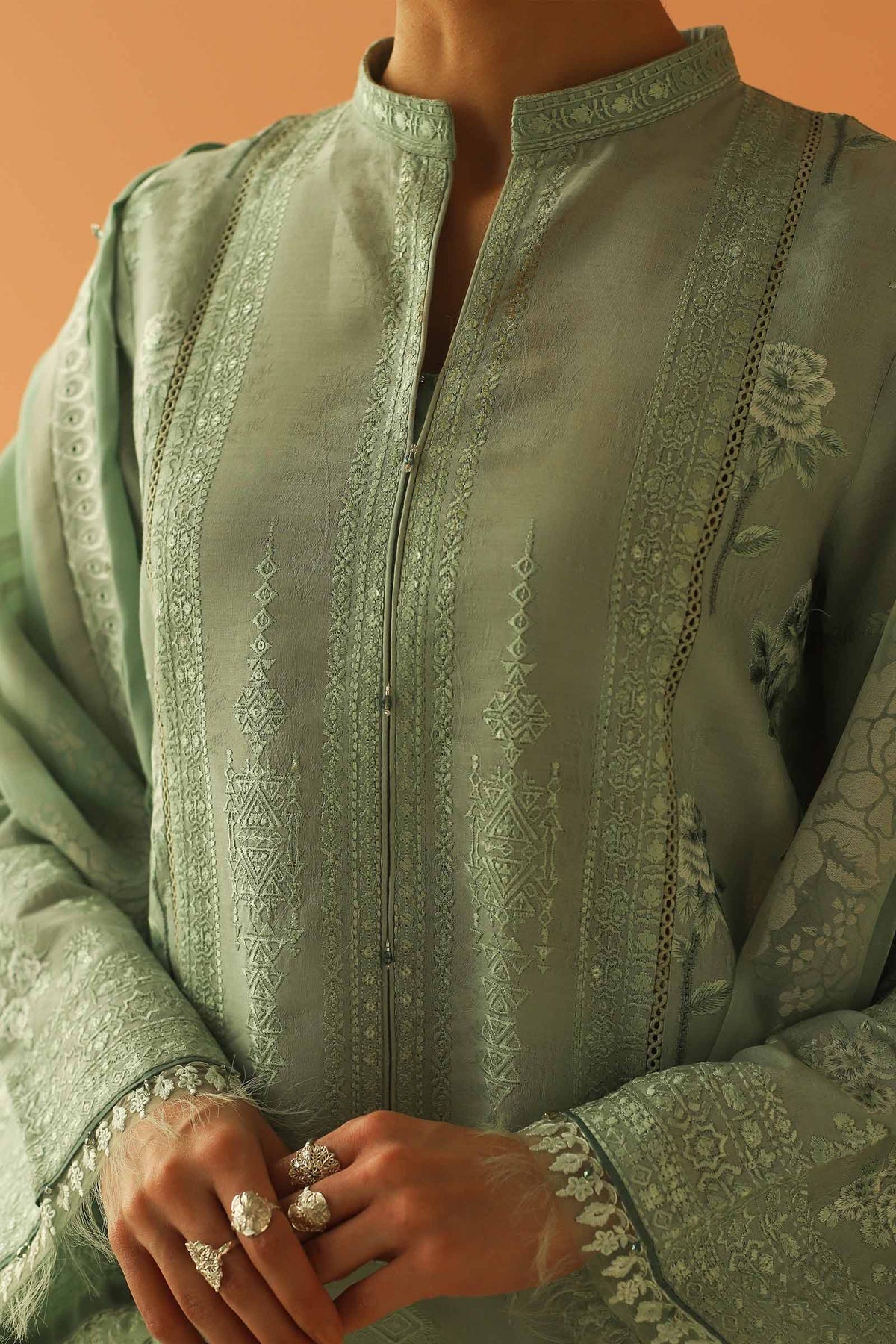 img_zara_shahjahan_lawn_23_awwal_boutique