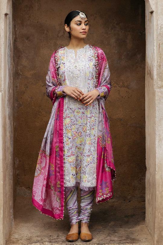 img_zara_shahjahan_lawn_garden_of_love_2020_awwal_boutique