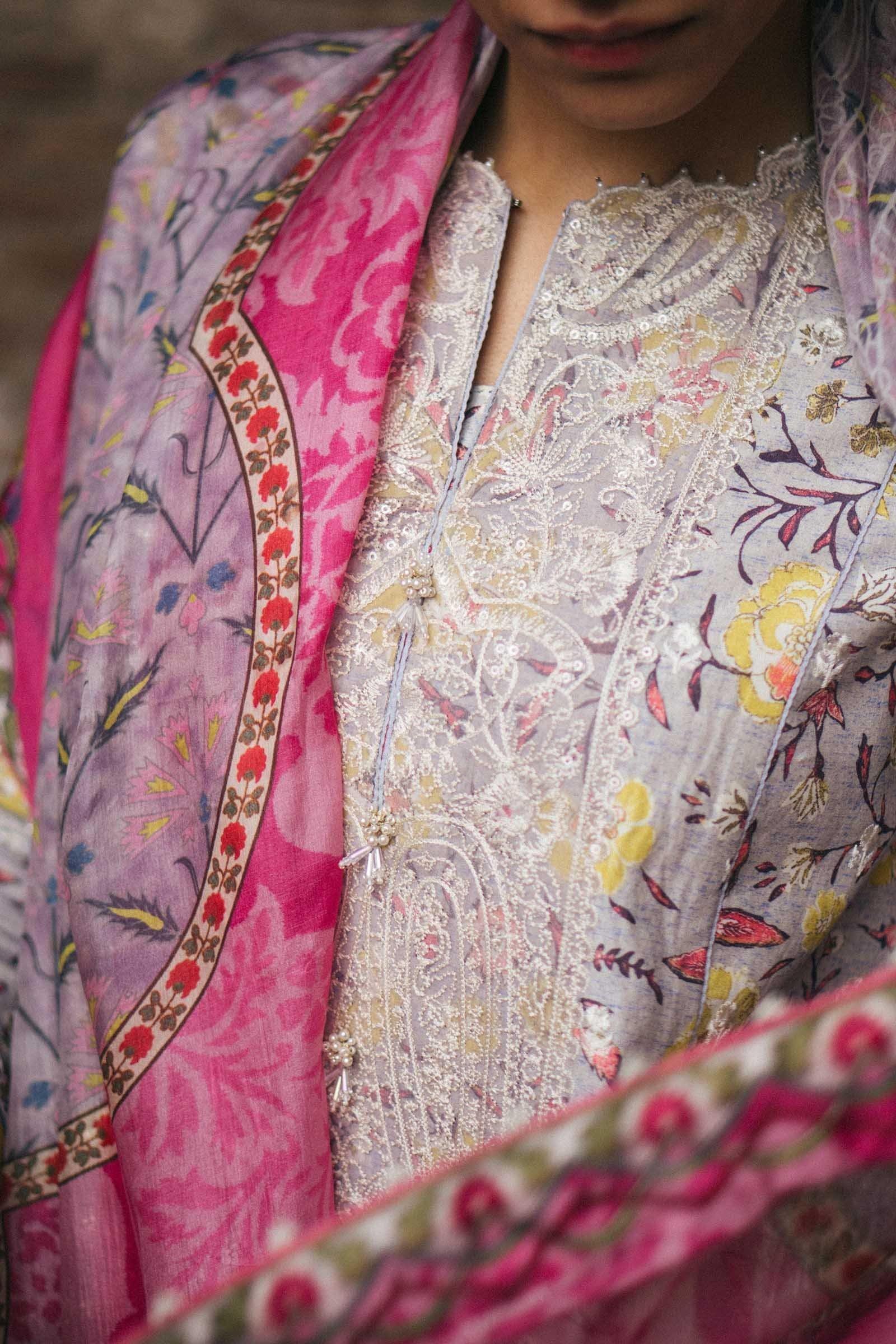 img_zara_shahjahan_lawn_garden_of_love_2020_awwal_boutique