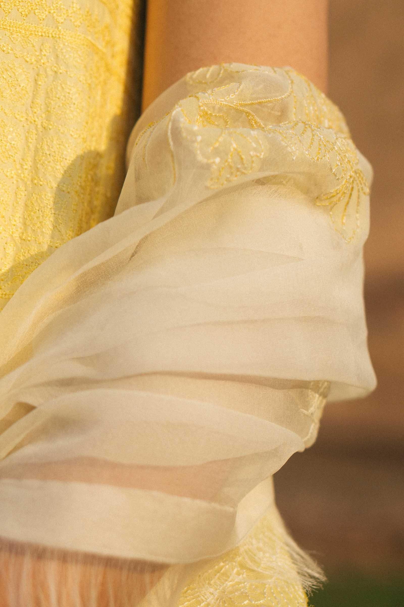 img_zara_shahjahan_lawn_garden_of_love_2020_awwal_boutique
