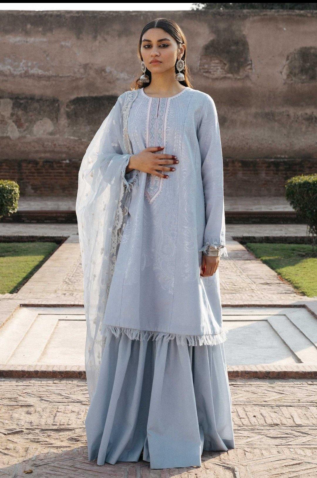 img_zara_shahjahan_lawn_garden_of_love_2020_awwal_boutique