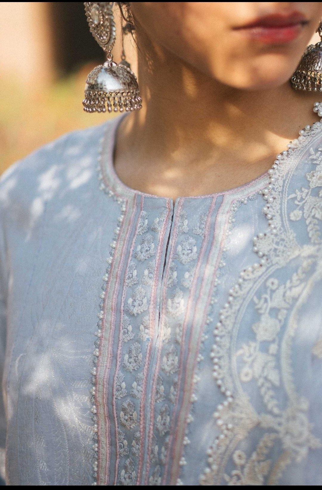 img_zara_shahjahan_lawn_garden_of_love_2020_awwal_boutique