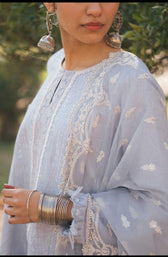 img_zara_shahjahan_lawn_garden_of_love_2020_awwal_boutique