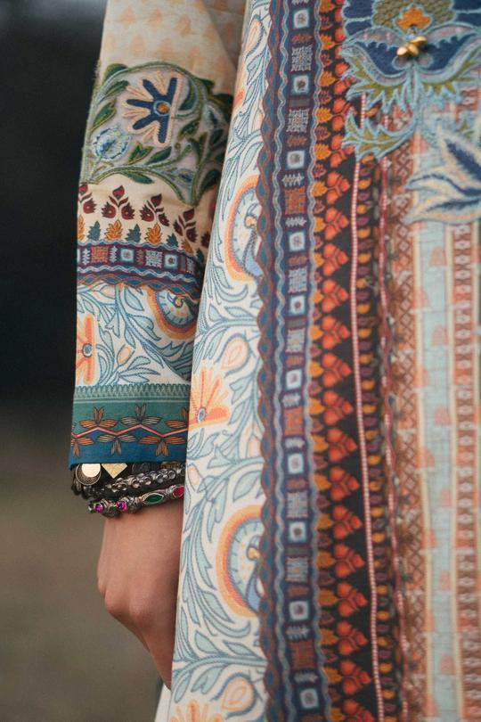 img_zara_shahjahan_lawn_garden_of_love_2020_awwal_boutique